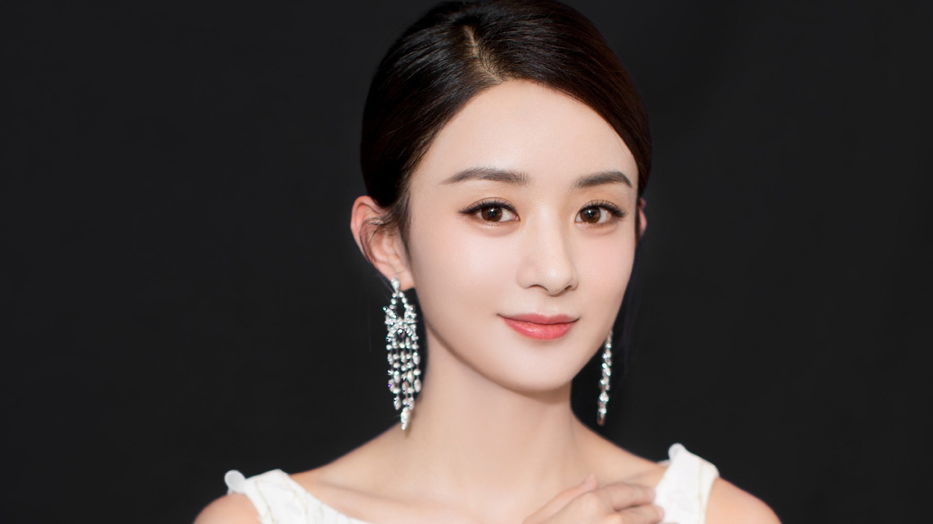 国际热身赛中国足球晋级 球迷一致好评，国际足球热身赛是什么