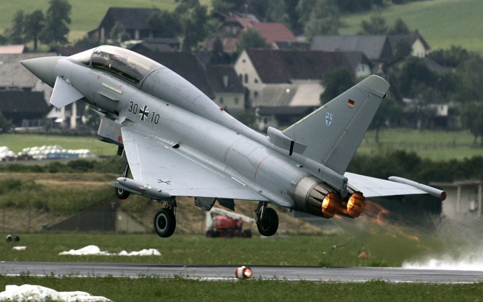 帆船冬训营在海南开营百余学员参训，海南帆船训练基地